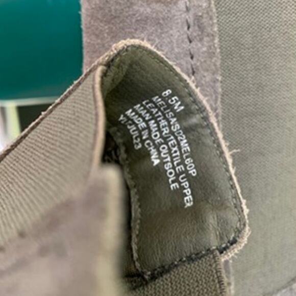 Splendid Melissa Gray Suede Lug Sole Chelsea Ankle Boot Size 8.5 - Picture 7 of 7